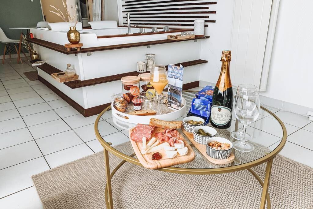 Nuit D'Exception - Loft Avec Jacuzzi Appartamento Bordeaux Esterno foto